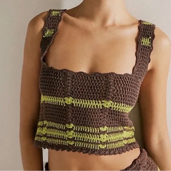 NWOT FREE PEOPLE Large Beach Cover up DONNI Sweater Set Crochet Skirt Crop Top - Picture 3 of 14